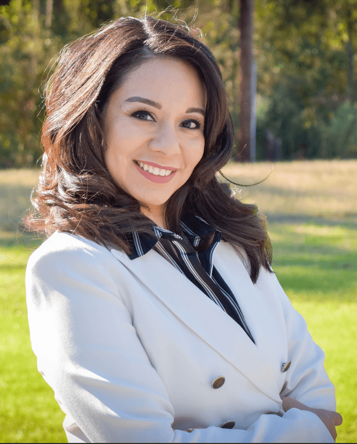 Anita Mendoza headshot