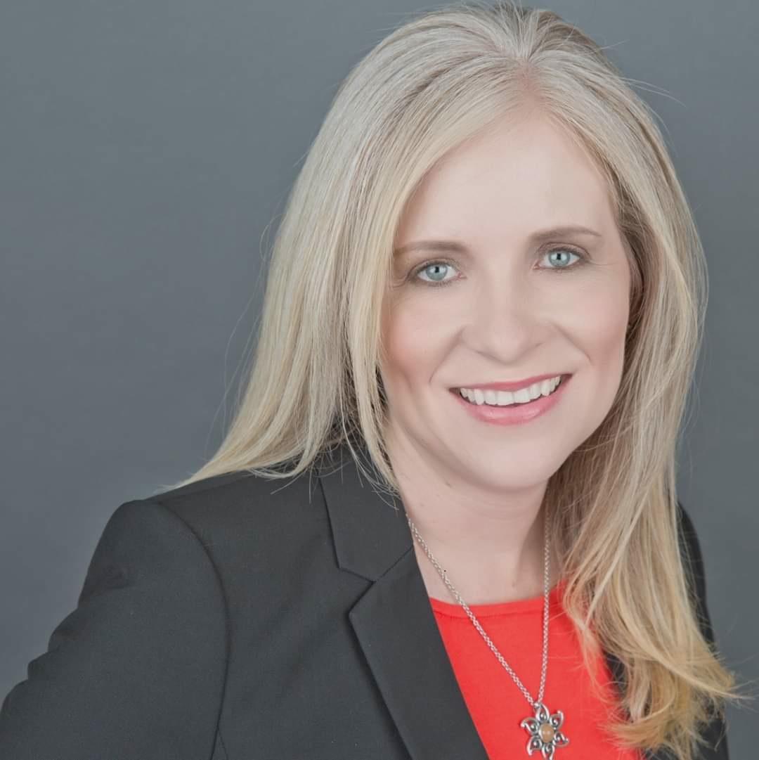 Tanya Russell headshot