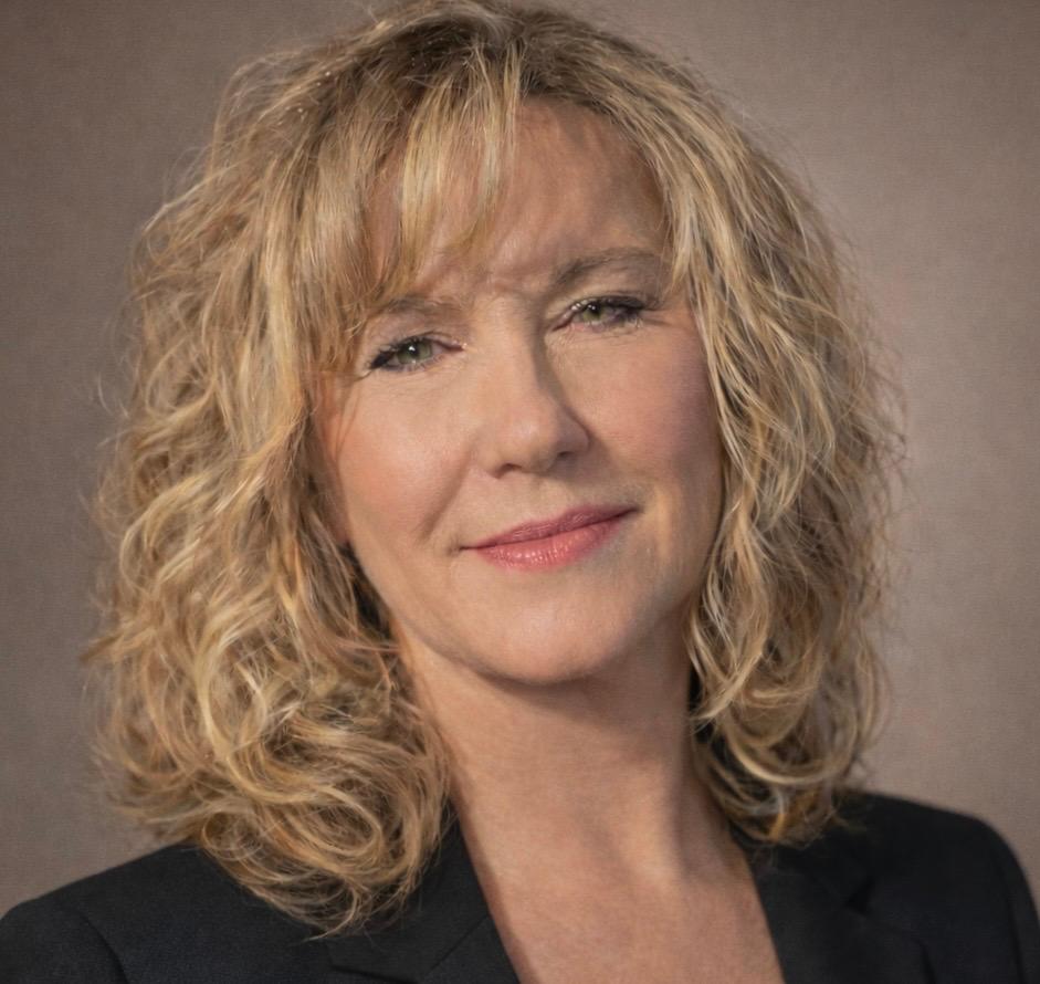 Hope Fisher headshot